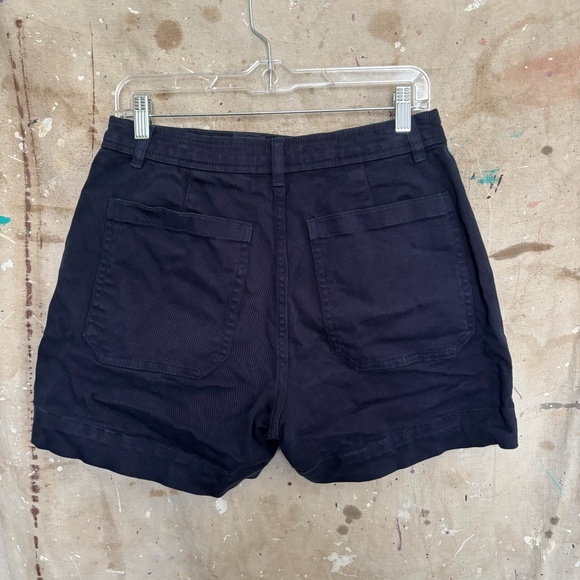 Bundle of Two Everlane the Utility Short, Olive and Navy - Picture 5 of 7